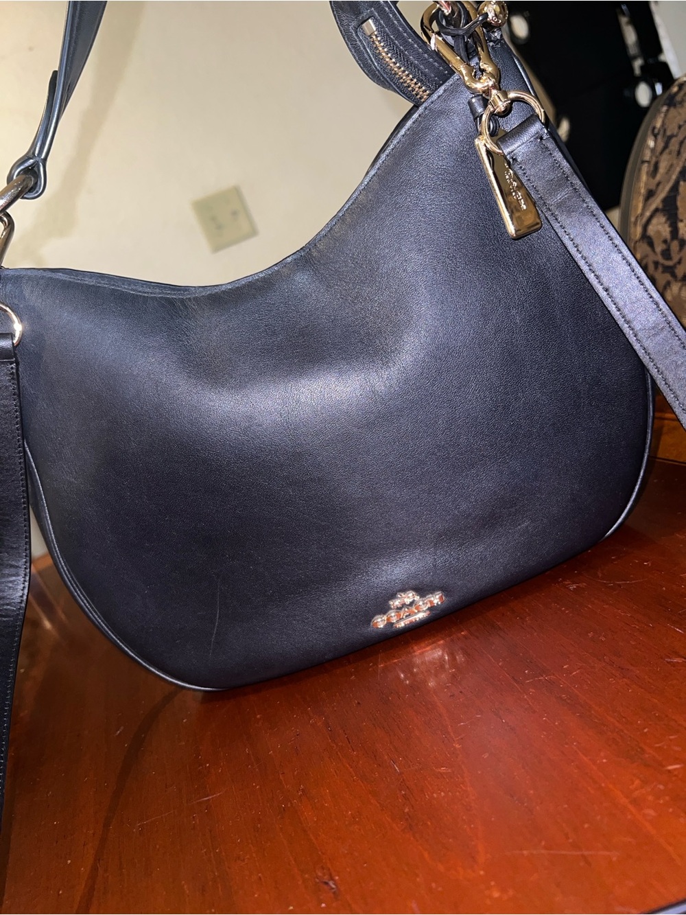 Title:
Coach Nomad Hobo 36026 Black Glovetanned Leather Gold Hardware